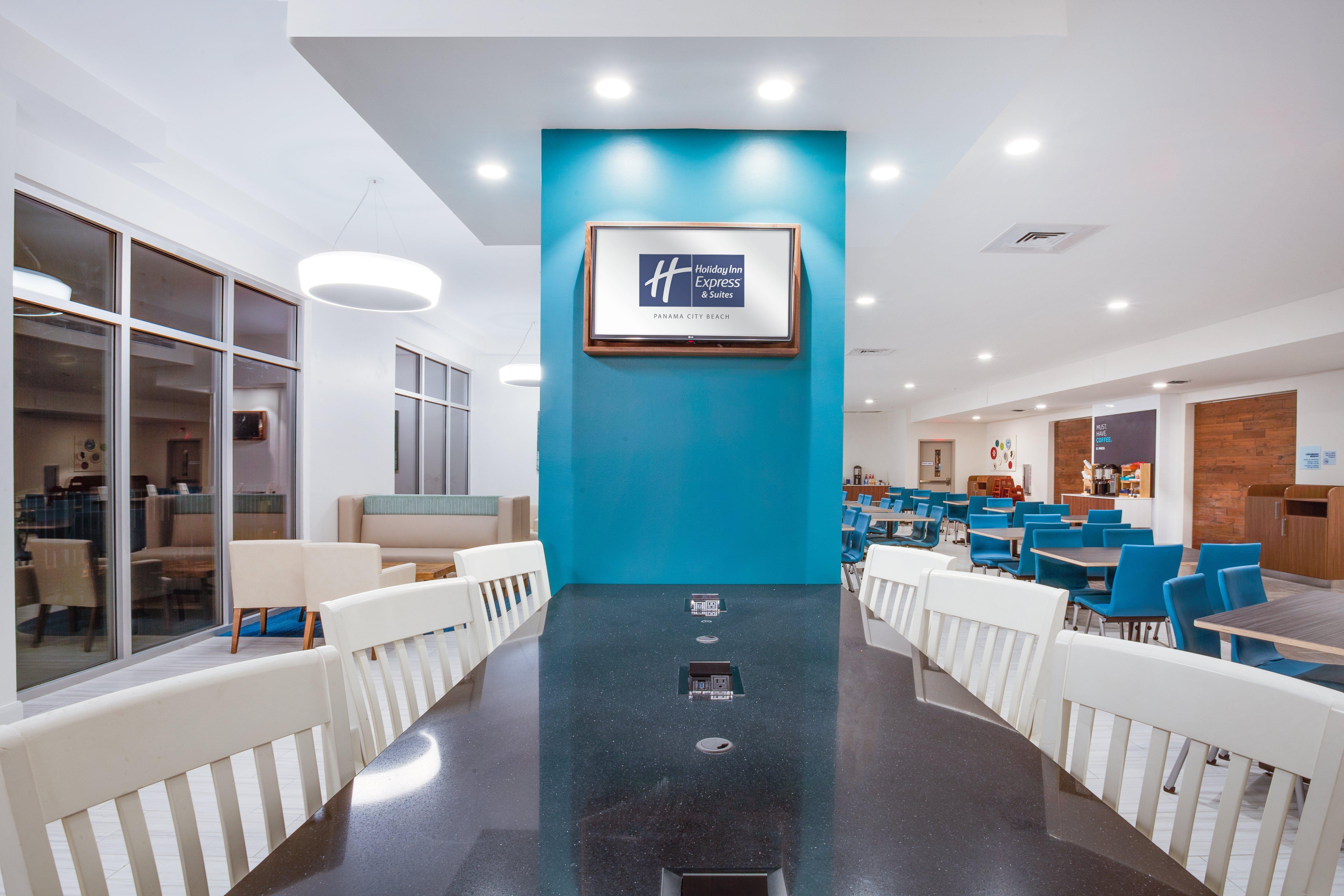 Holiday Inn Express & Suites Panama City Beach Beachfront By Ihg Экстерьер фото