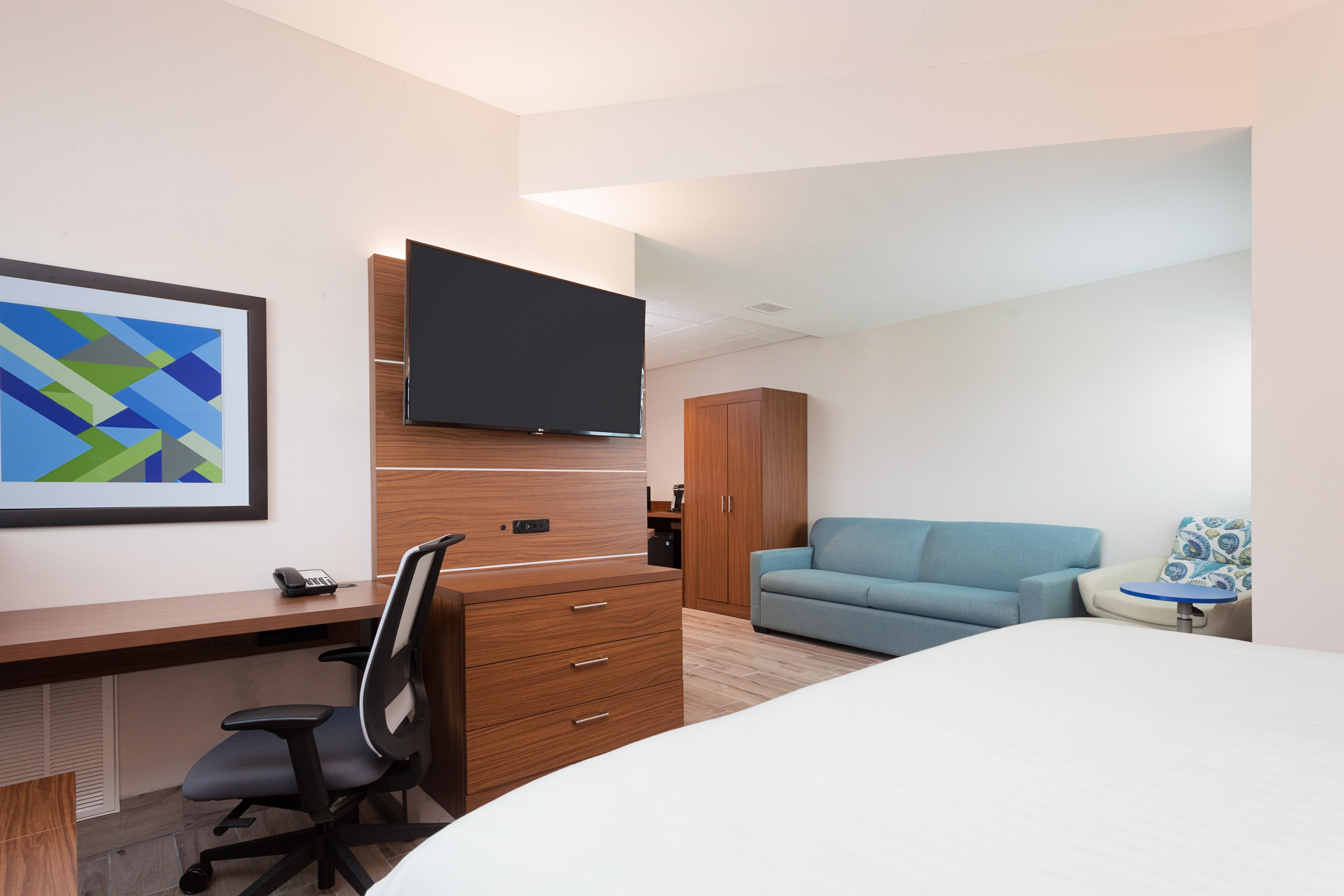 Holiday Inn Express & Suites Panama City Beach Beachfront By Ihg Экстерьер фото