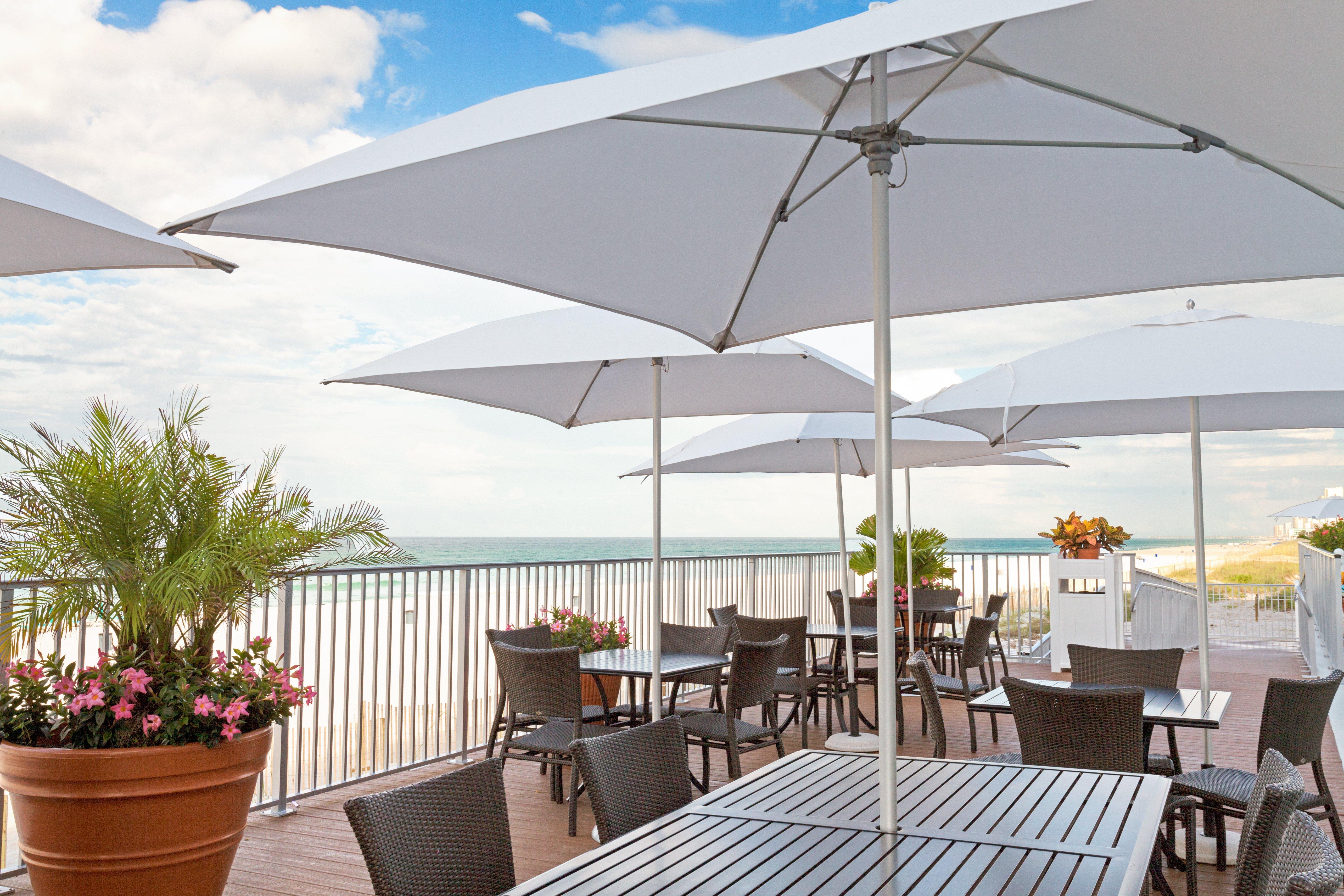 Holiday Inn Express & Suites Panama City Beach Beachfront By Ihg Экстерьер фото