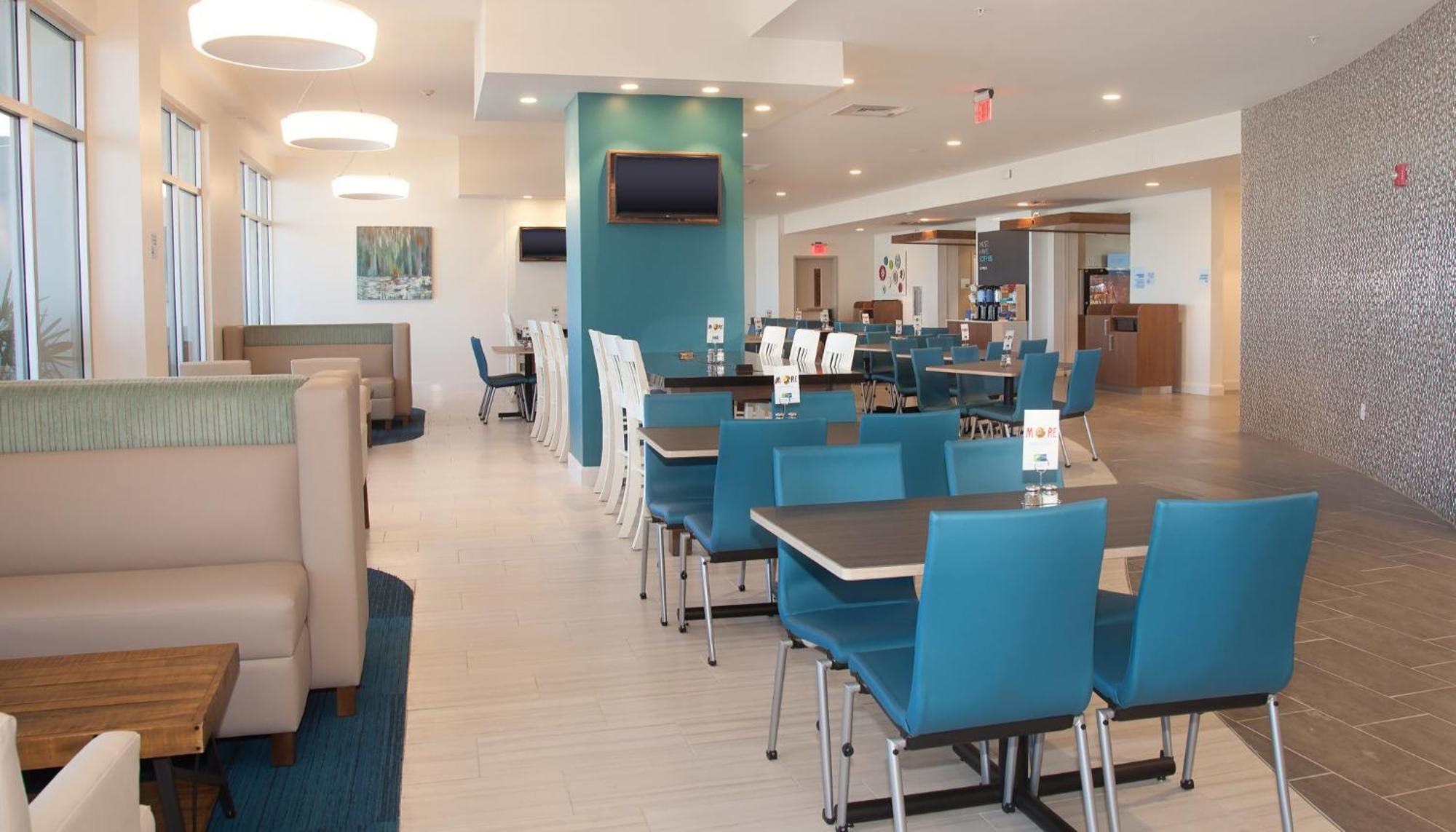 Holiday Inn Express & Suites Panama City Beach Beachfront By Ihg Экстерьер фото